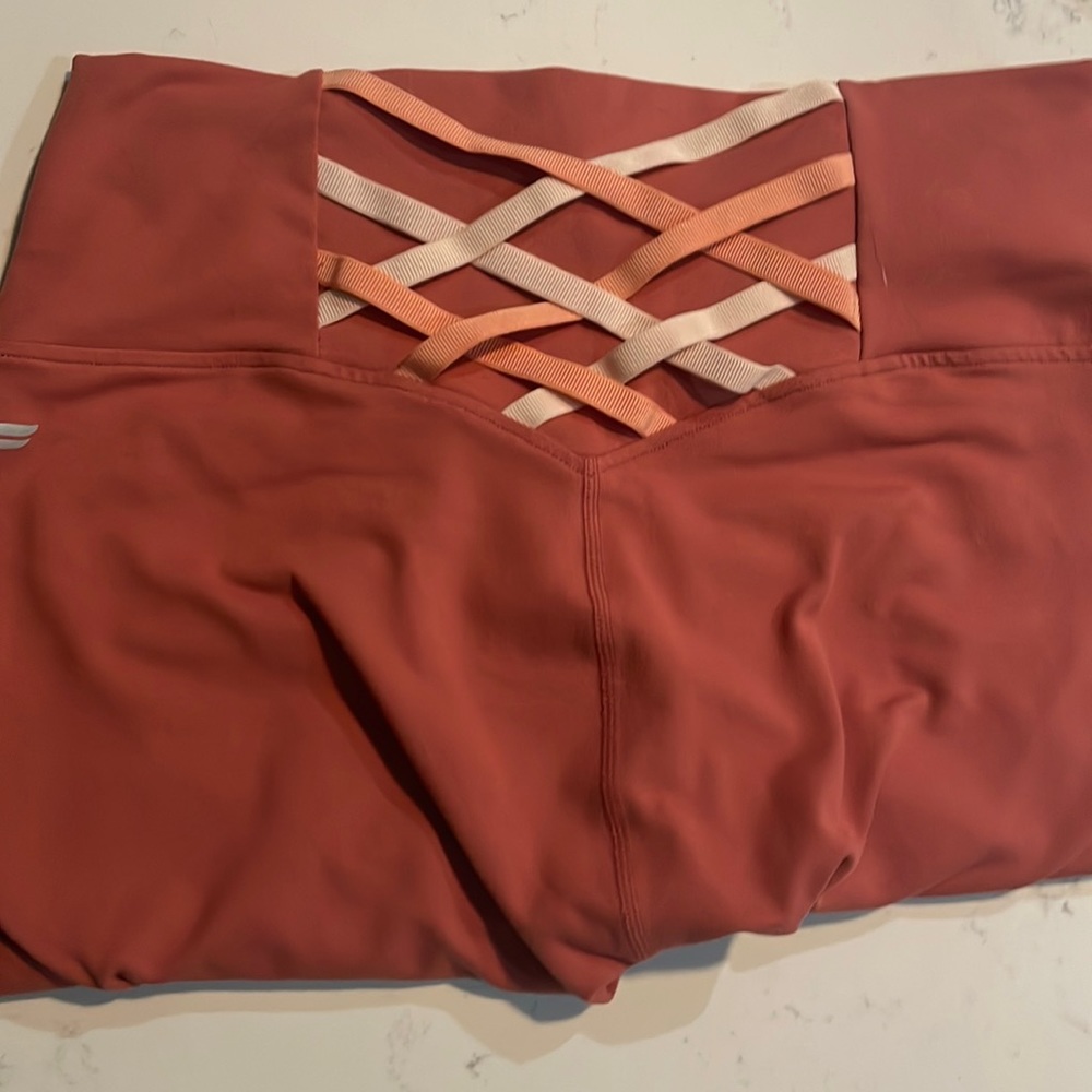 Leggings, fabletics, salmon pink.